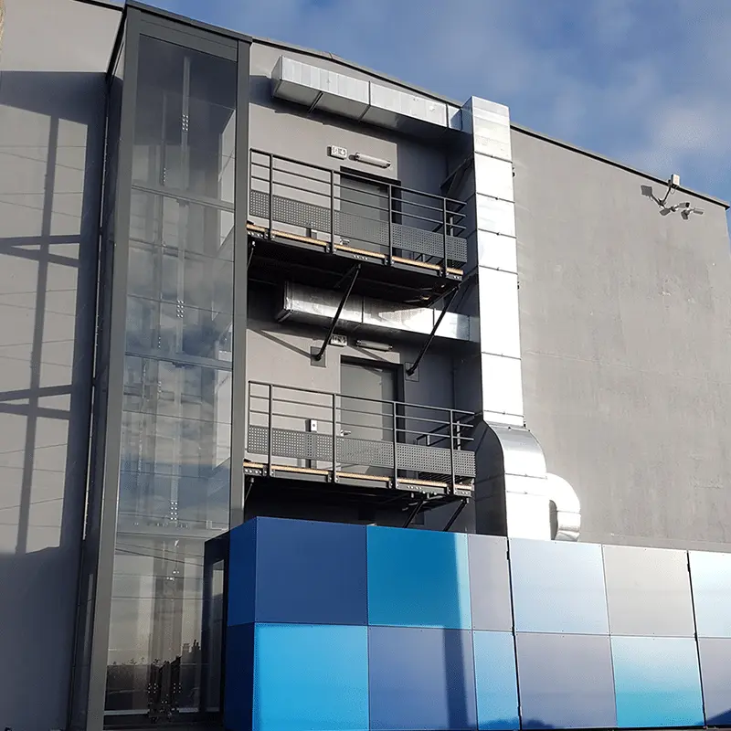 Création d'un élévateur PMR