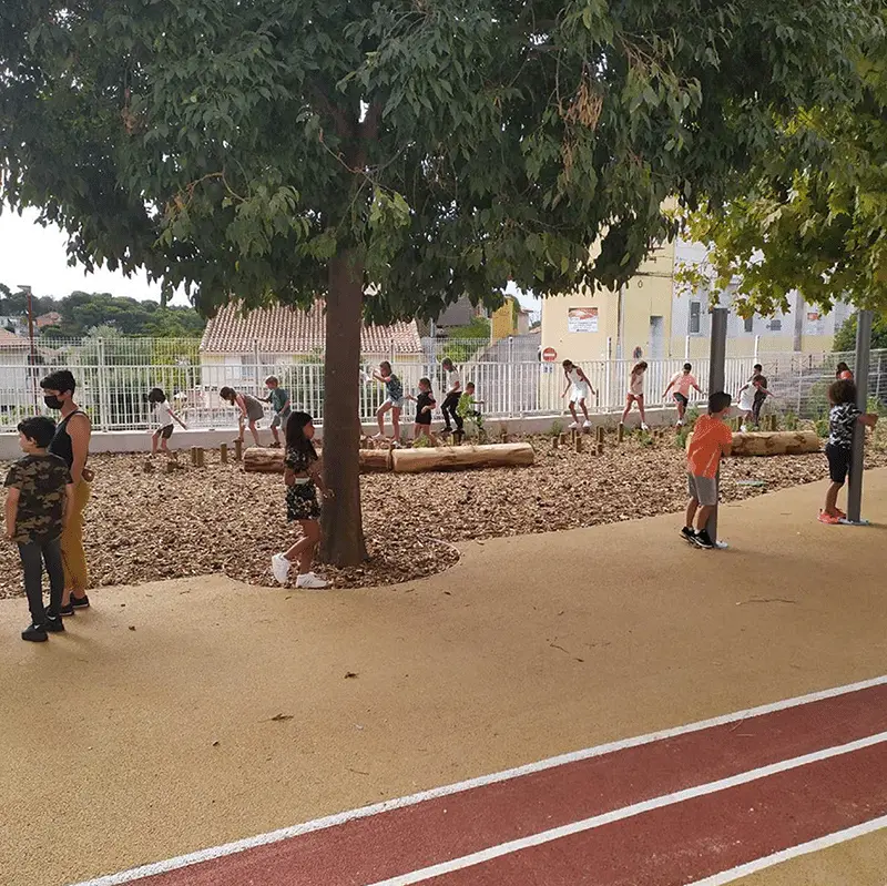 Photographie de la cour d'école - Phase 1