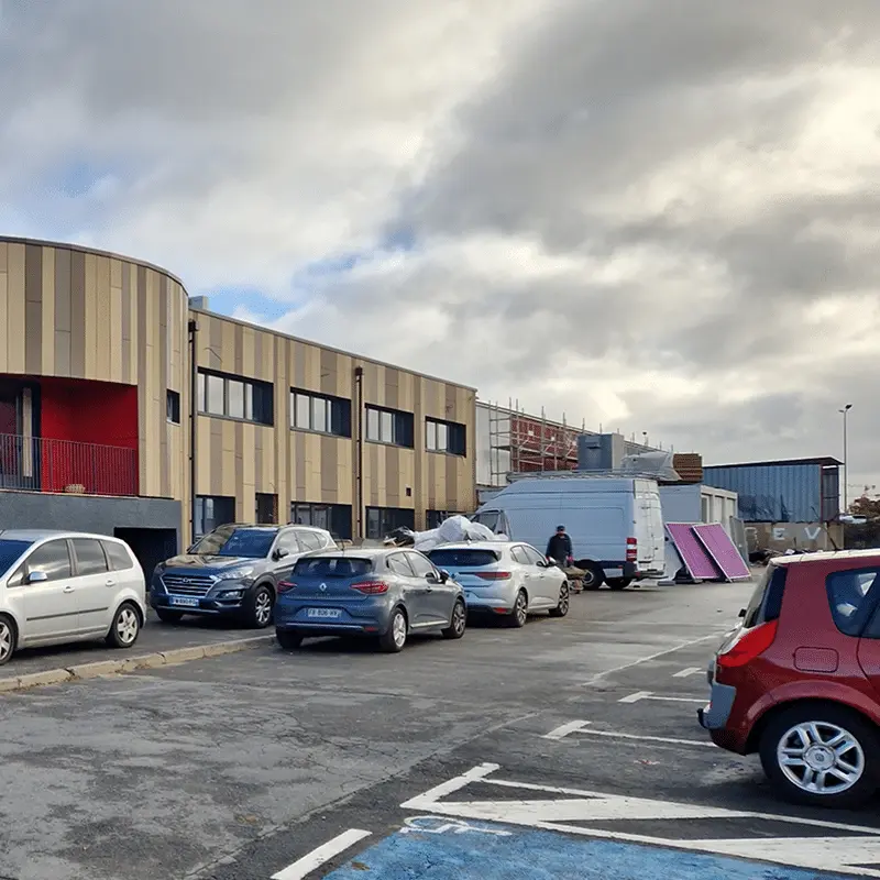 Vue du projet 1 côté stationnement 1